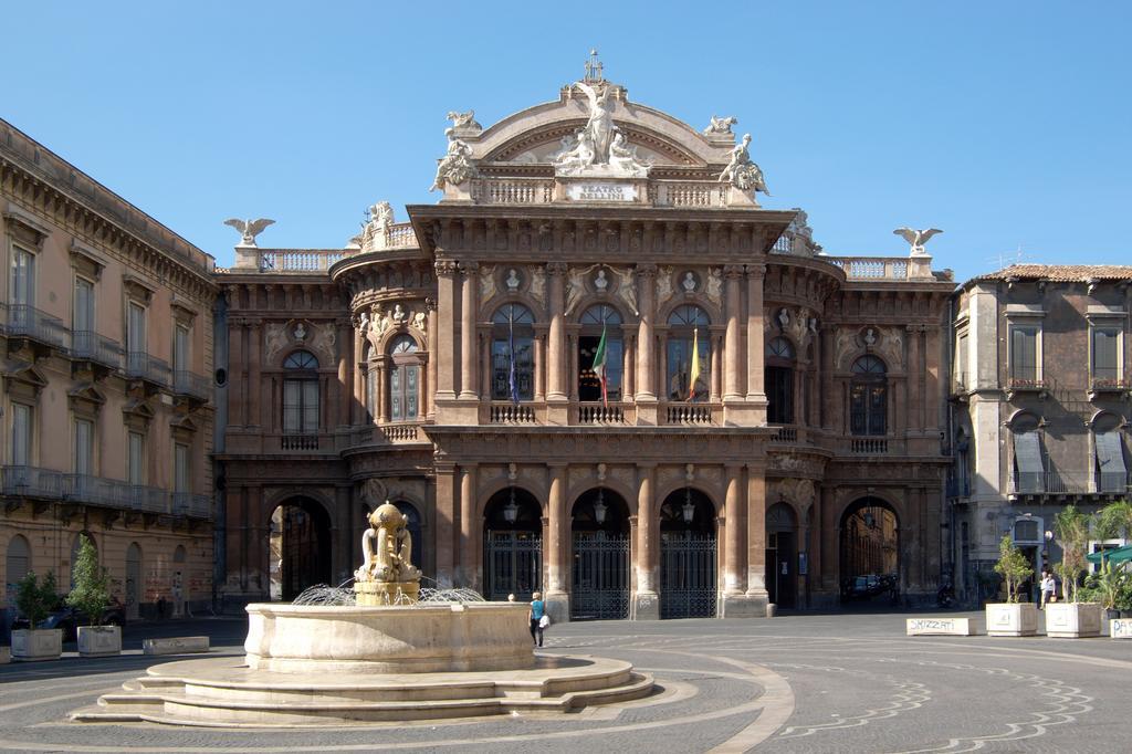 קטאניה Appartamento Al Teatro Massimo מראה חיצוני תמונה